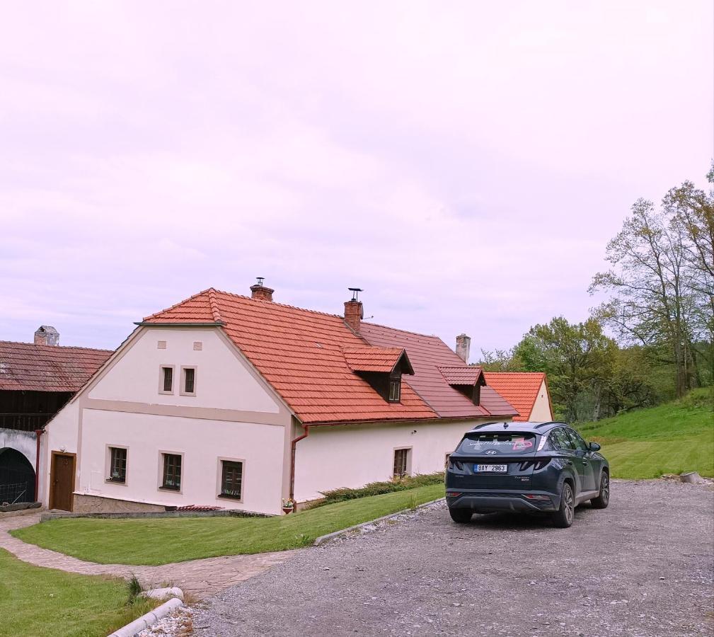Old House In Forest Kremze 외부 사진